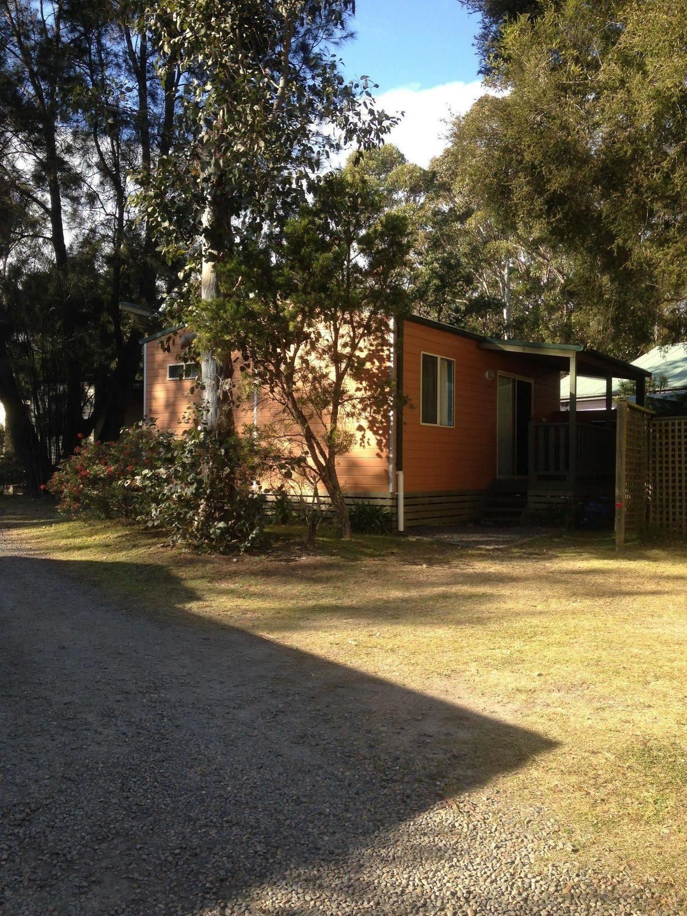 Jervis Bay Cabins & Hidden Creek Campsite Woollamia ภายนอก รูปภาพ